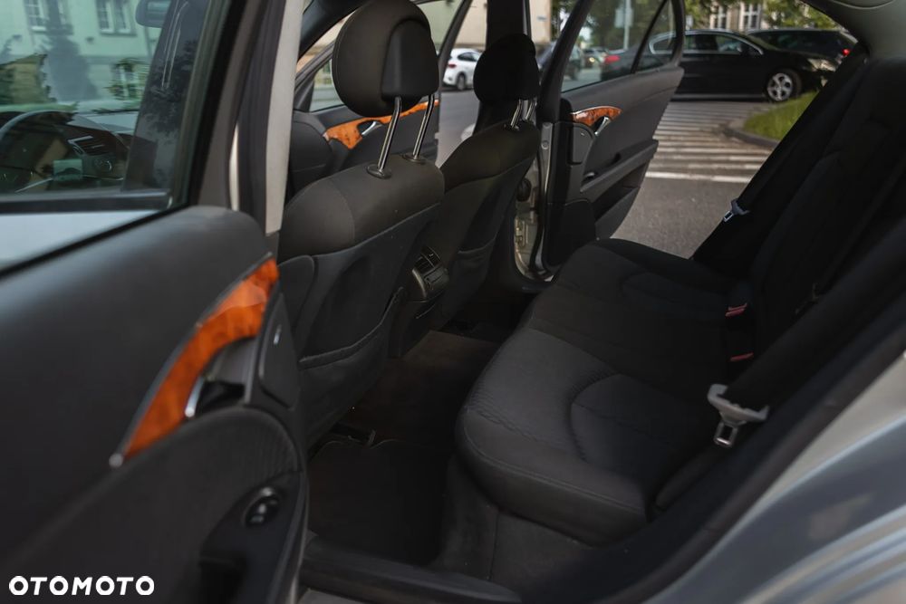 Mercedes-Benz Klasa E 220 CDI Automatik Elegance - 13