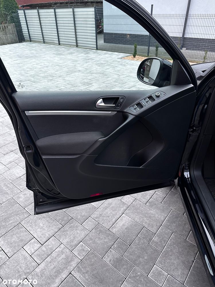 Volkswagen Tiguan - 24