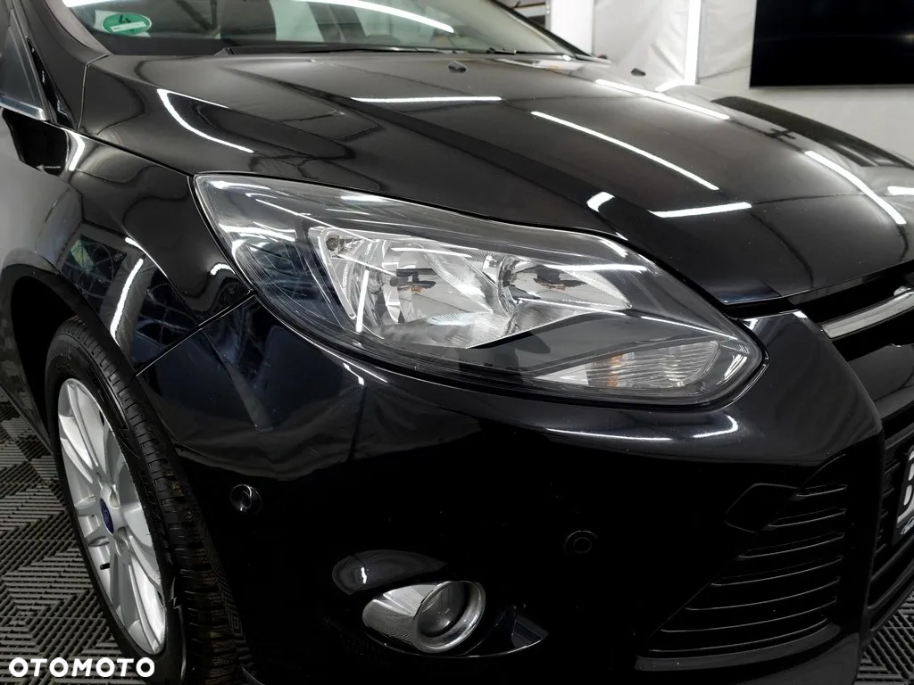 Ford Focus 1.6 EcoBoost Titanium - 24
