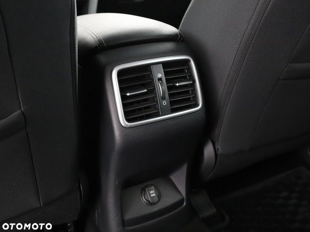 Kia Sportage 1.6 T-GDI AWD DCT VISION - 36