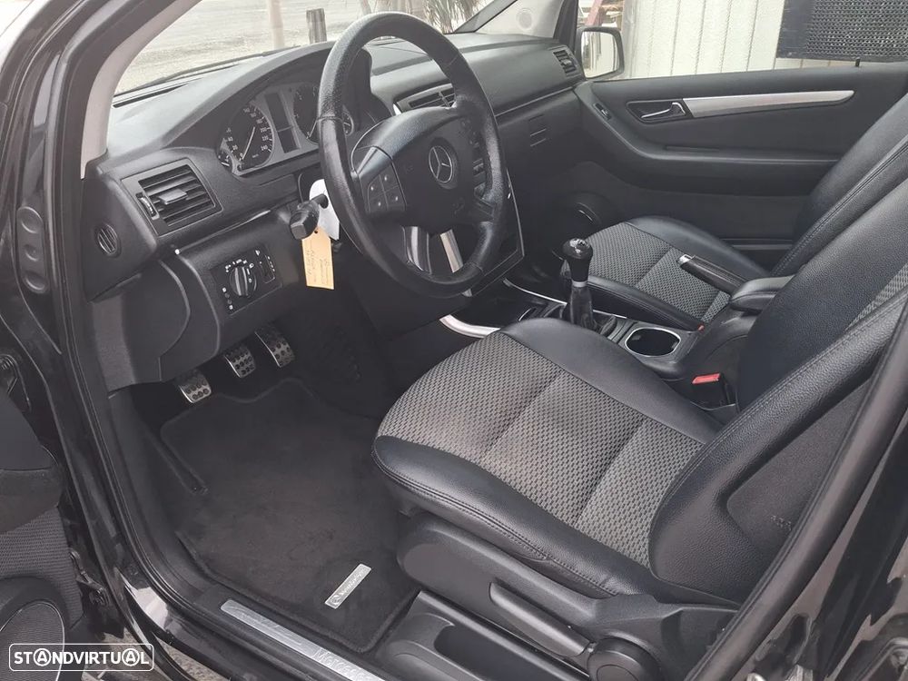 Mercedes-Benz B 180 CDi - 4