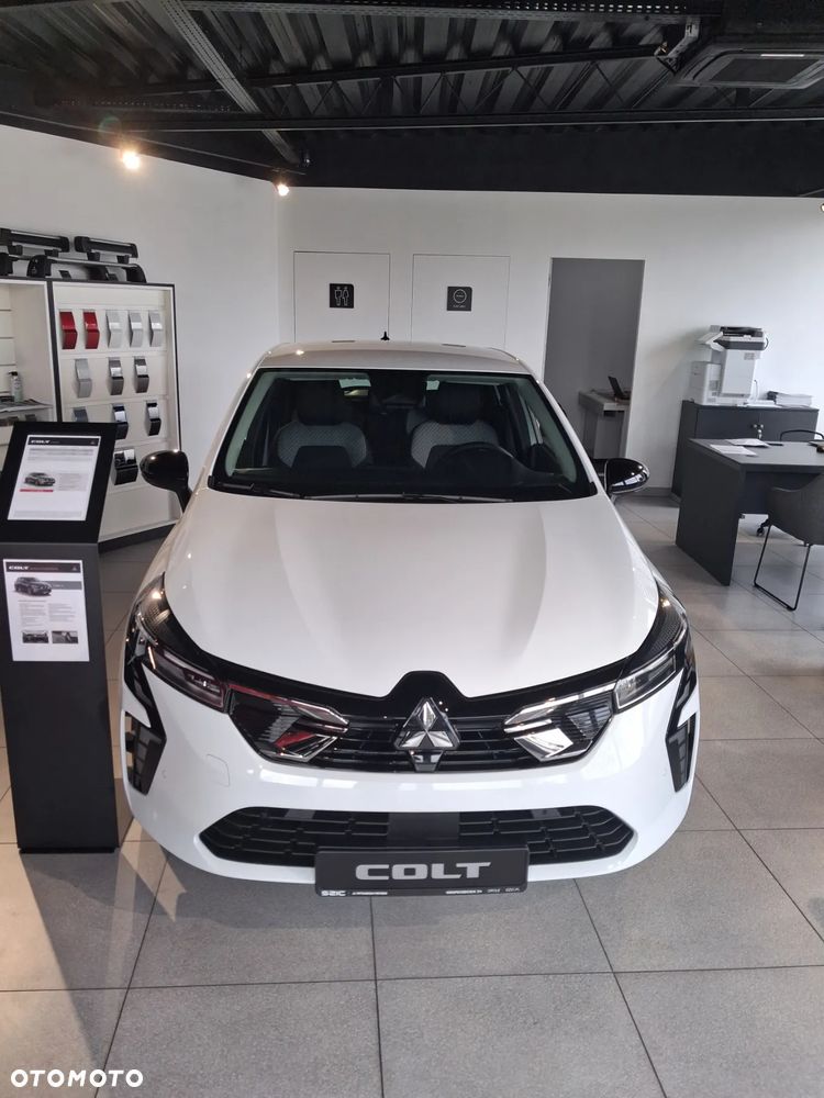 Mitsubishi Colt 1.0T Invite - 5