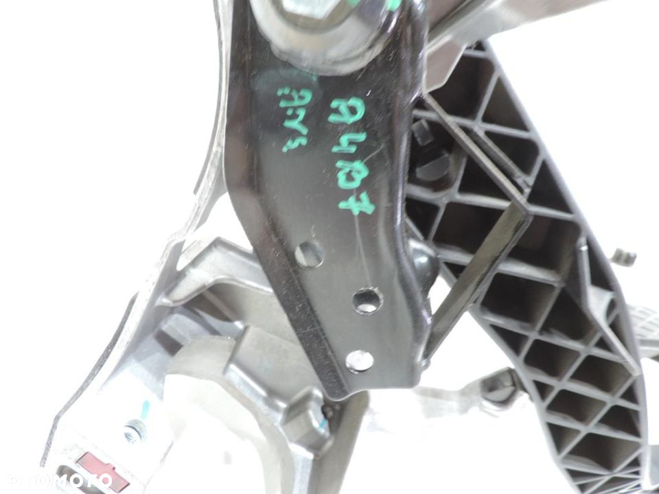 PEDAŁY HAMULCA SPRZĘGŁA AUDI A4 B7 2.0 TDI - 3