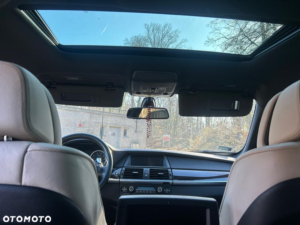 BMW X6 50i xDrive - 22