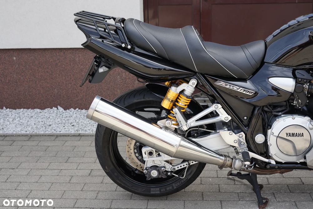 Yamaha XJR - 5
