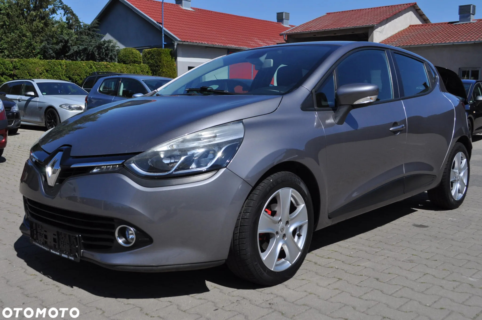 Renault Clio 1.2 16V Limited Plus - 22