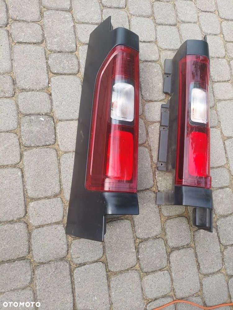 Lampy tylne lewa prawa Renault trafic III - 3