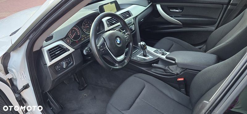 BMW 3GT 318d Sport Line - 7