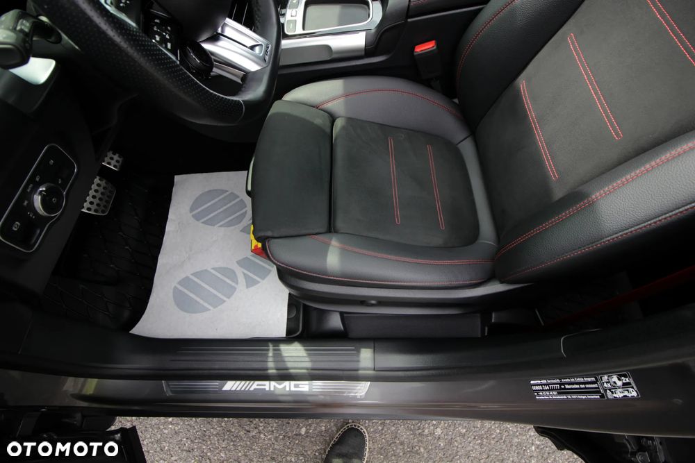 Mercedes-Benz GLB AMG 35 4-Matic - 19