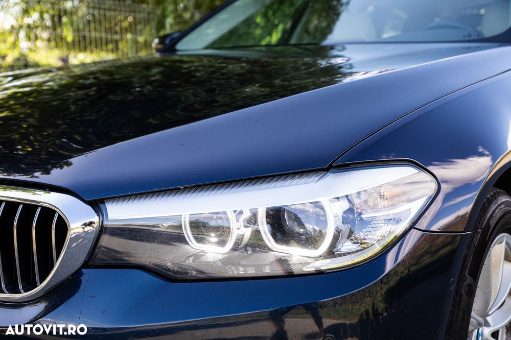BMW Seria 5 520d - 32