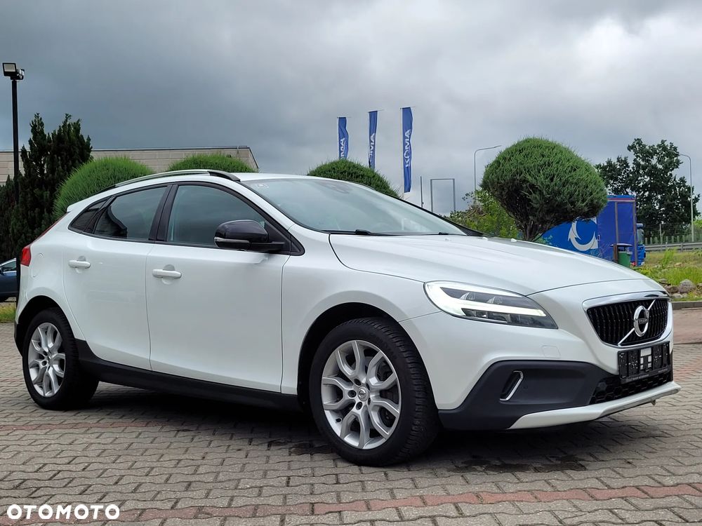Volvo V40 Cross Country D2 Momentum - 10