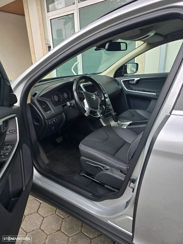 Volvo XC 60 2.4 D Geartronic - 6