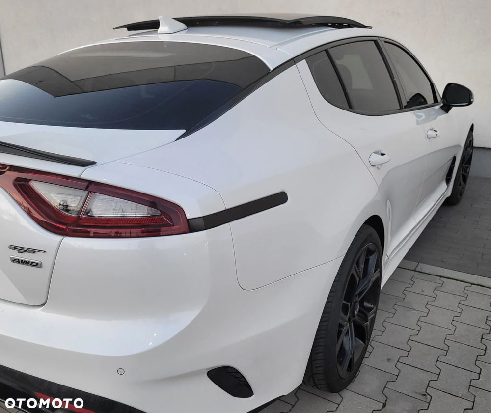 Kia Stinger 3.3 T-GDI V6 GT AWD - 12