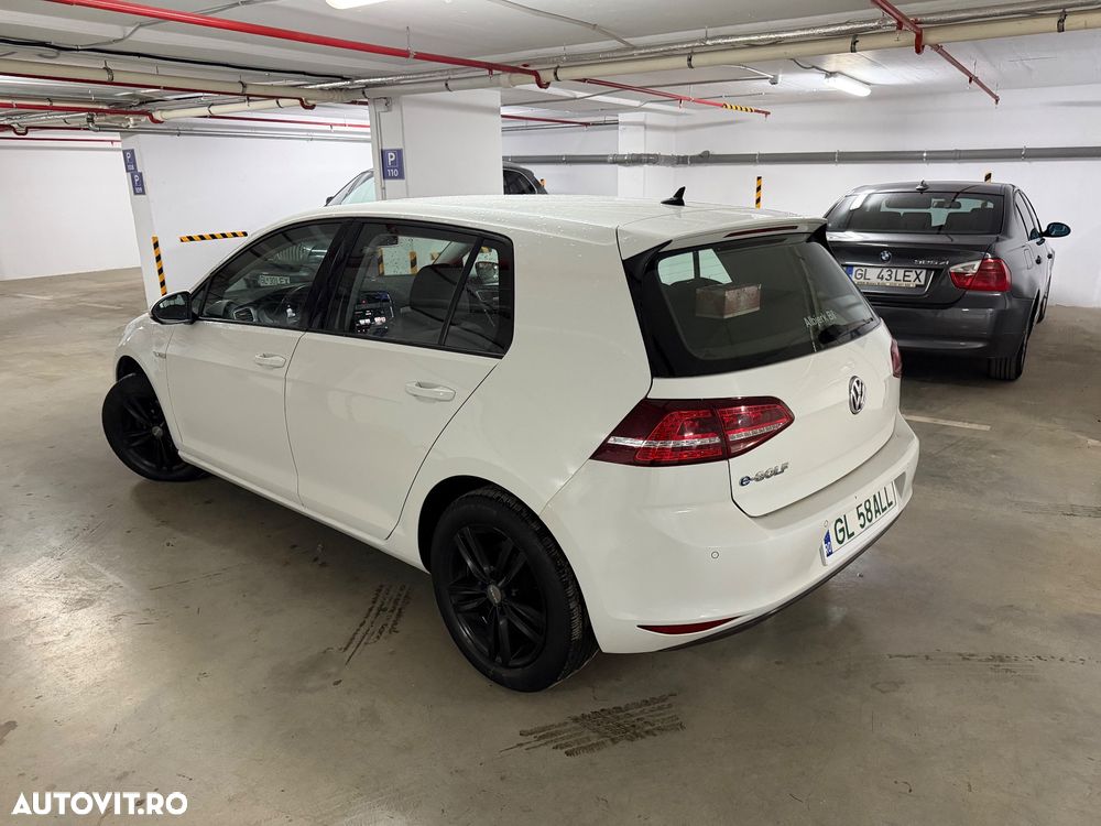 Volkswagen Golf e-Golf - 22