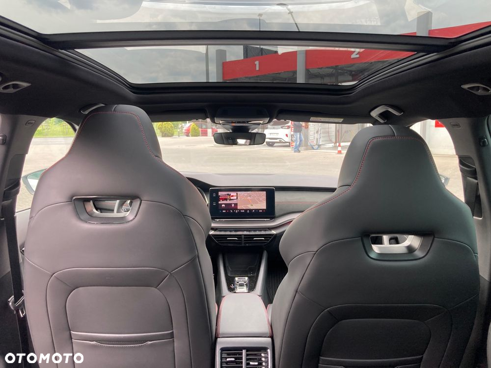 Skoda Octavia 2.0 TSI RS DSG - 9