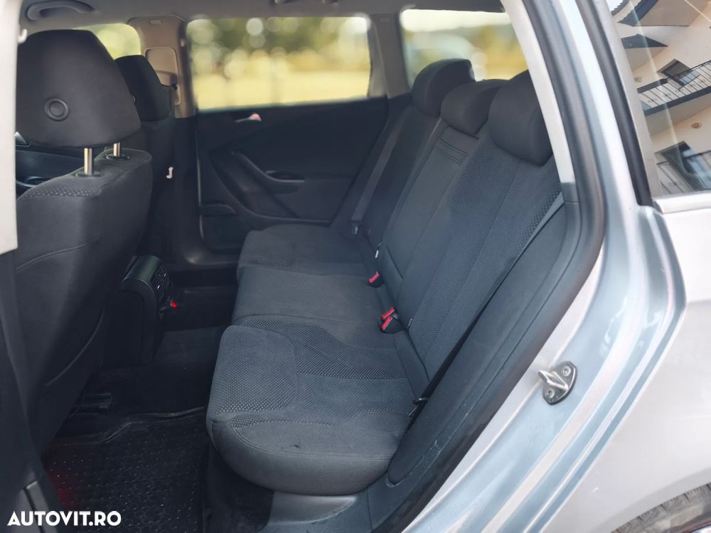 Volkswagen Passat - 8