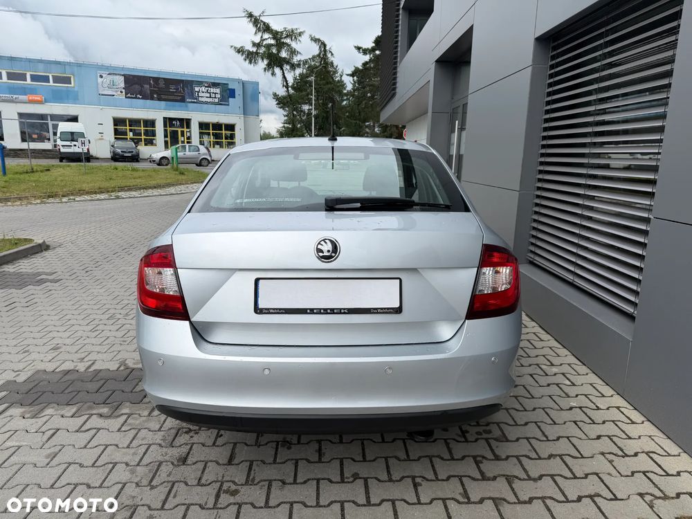 Skoda RAPID 1.6 TDI DPF Clever - 6