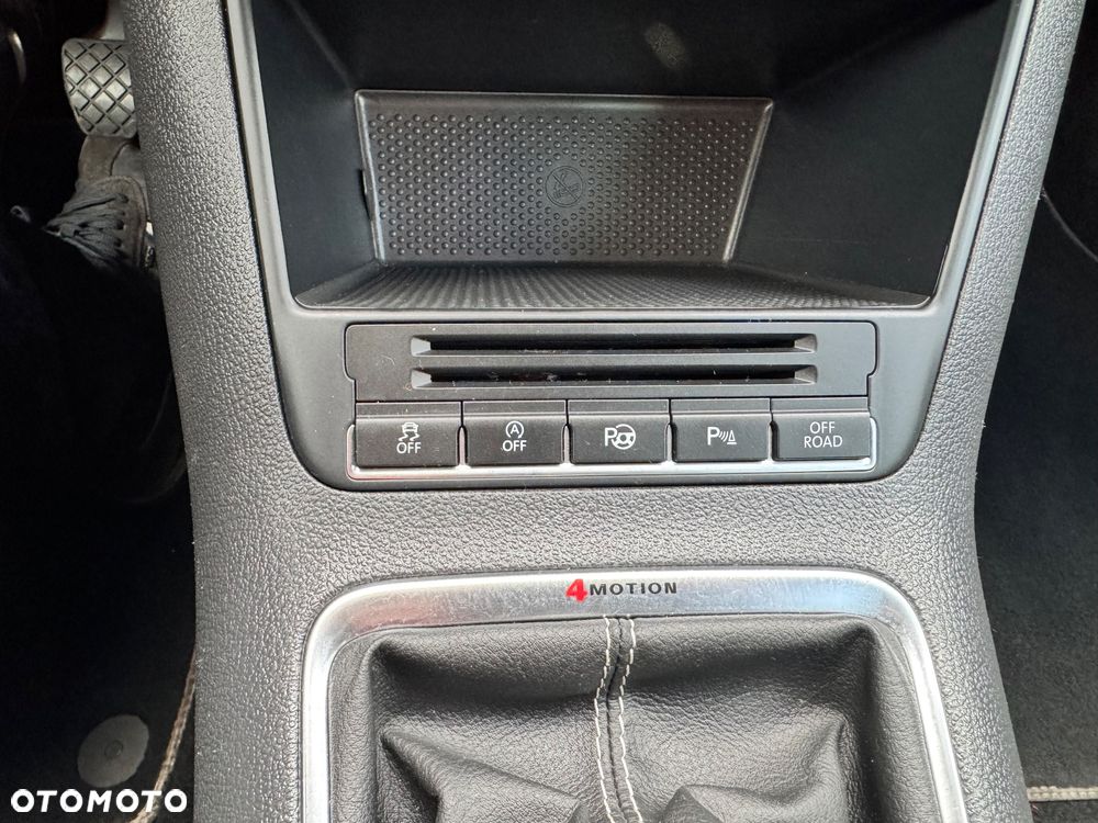 Volkswagen Tiguan 2.0 TDI DPF 4Motion BlueMotion Technology Cup Track & Style - 23