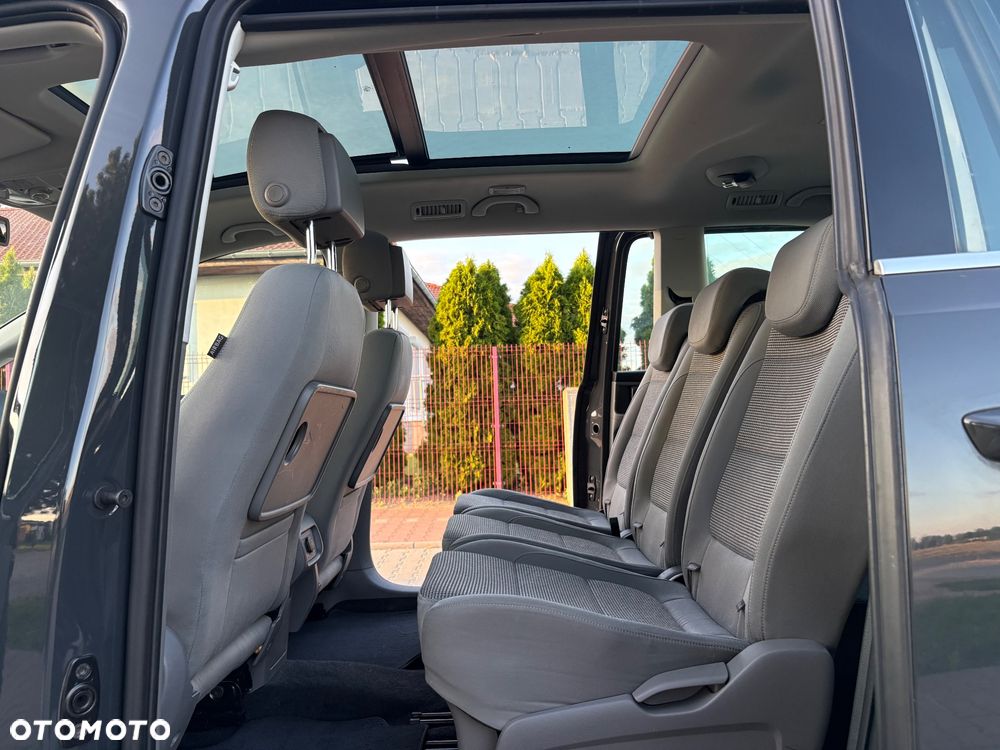 Volkswagen Sharan 2.0 TDI BlueMotion Technology Trendline - 23