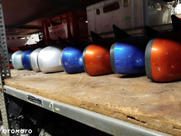 LUSTERKO PRAWE SUZUKI SWIFT MK6 05-10R 5PIN