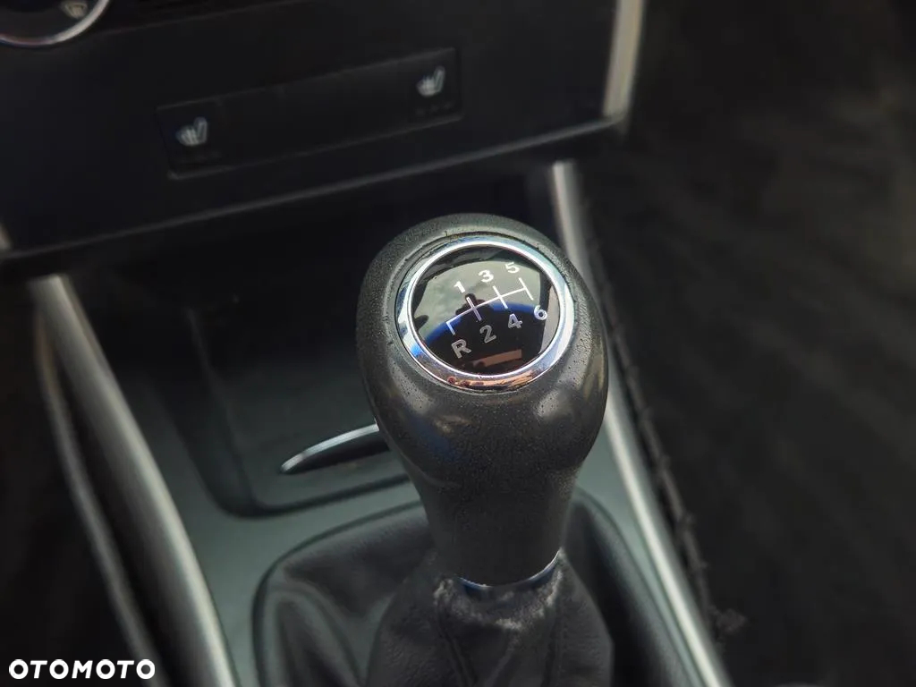 Mercedes-Benz Klasa B 180 CDI DPF Special Edition - 33