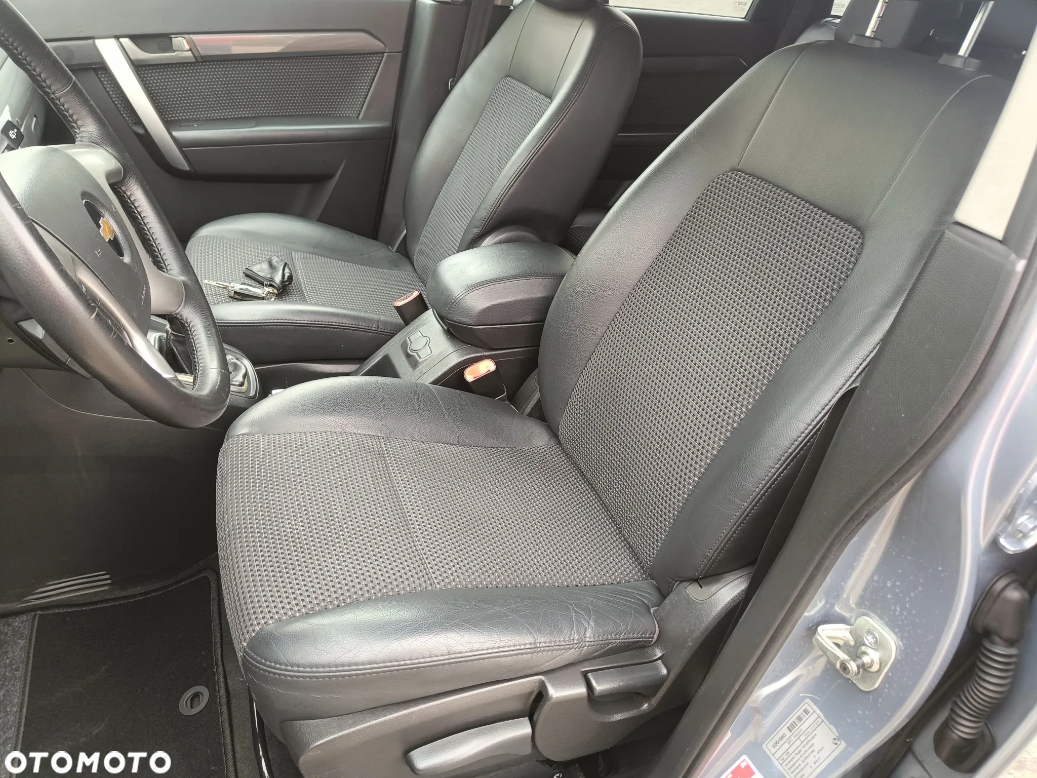 Chevrolet Captiva 2.4 4WD 7 Sitzer LT - 8