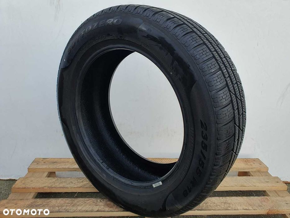 1x Opona zimowa 235/55/18 PIRELLI SottoZero2 W210 - 104H XL AO 7.5mm - 3