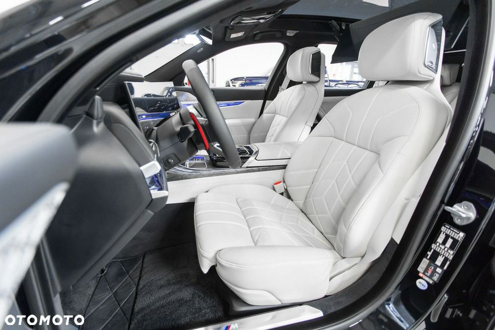 BMW Seria 7 M760e PHEV xDrive Individual Edition sport - 19