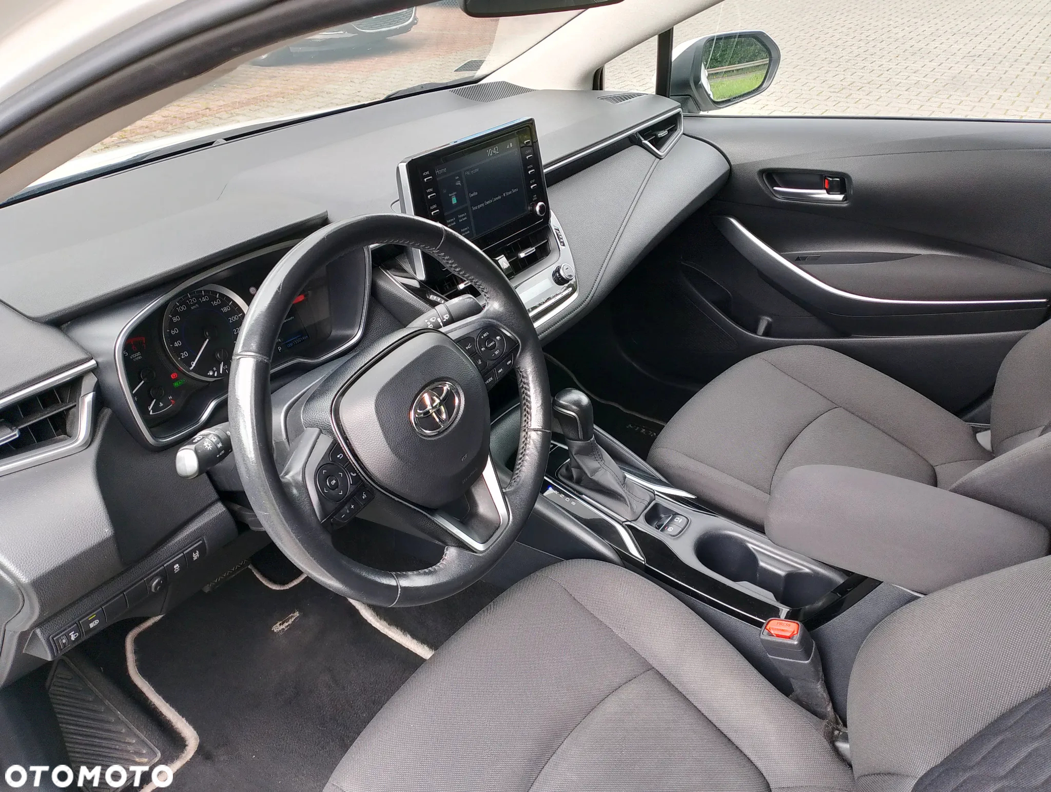 Toyota Corolla 1.8 Hybrid Comfort - 11