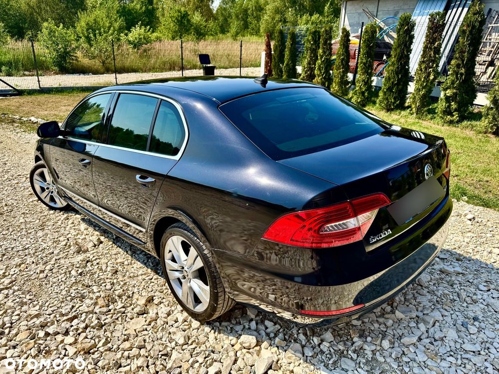 Skoda Superb 2.0 TDI L&K DSG - 23