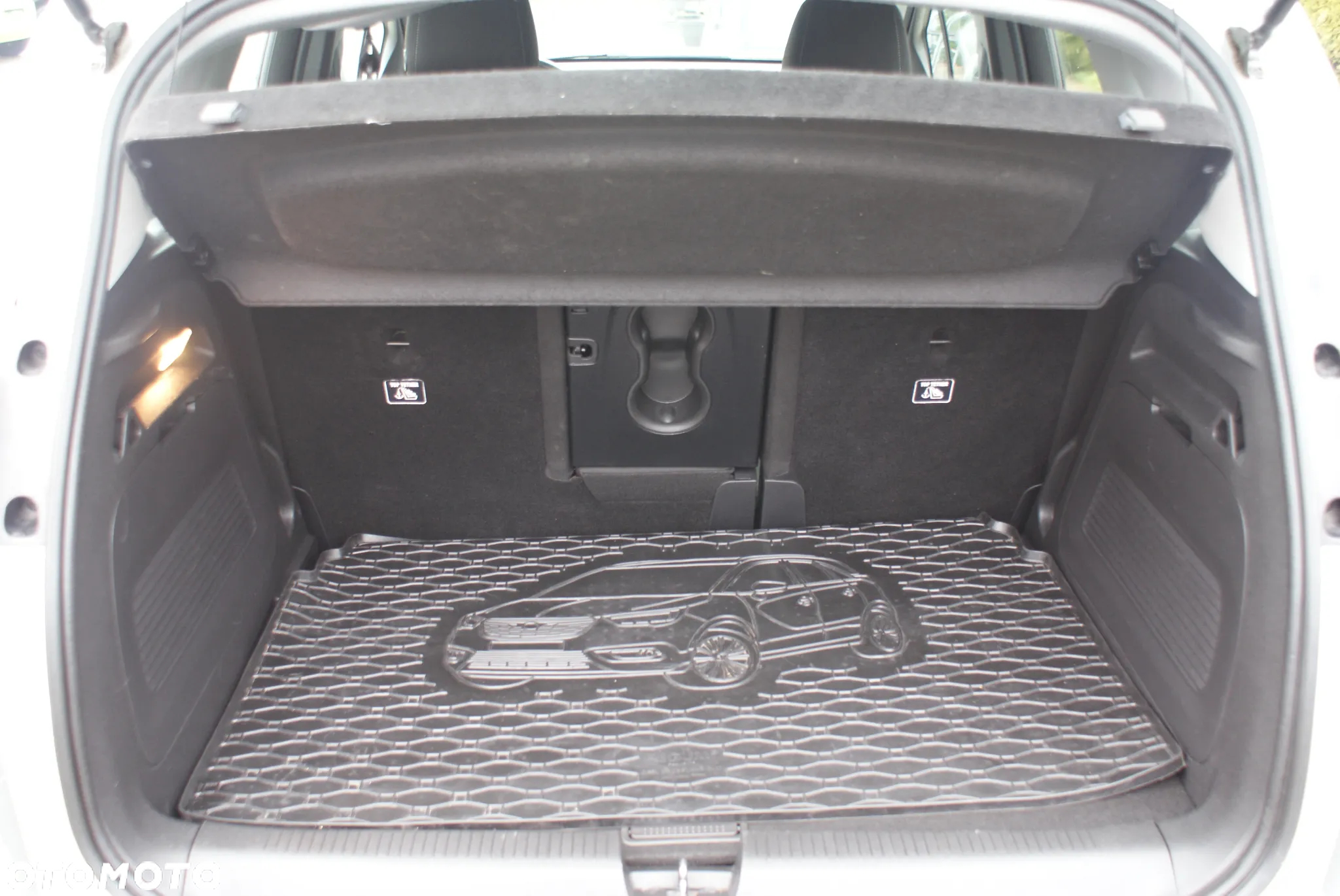 Opel Crossland X - 14