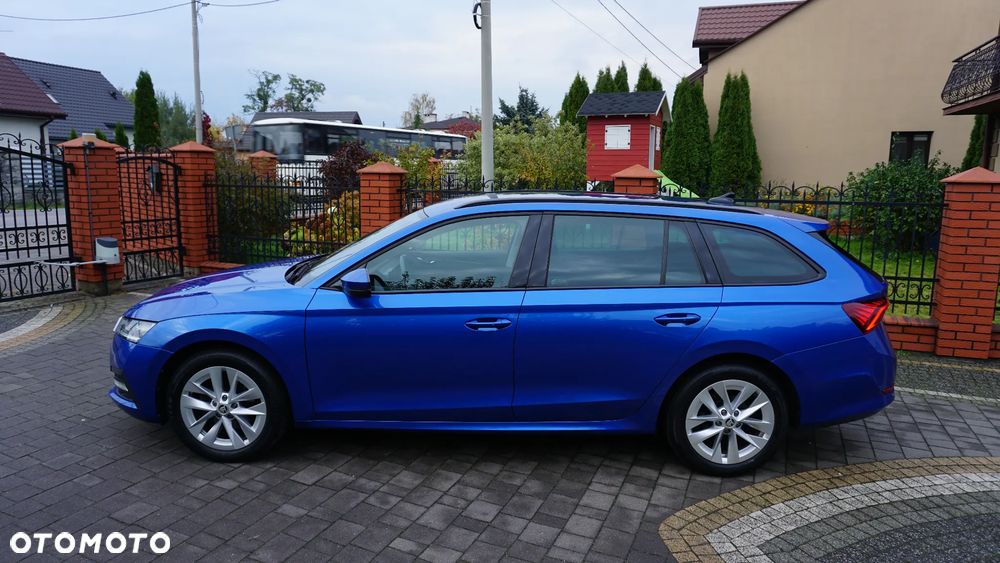 Skoda Octavia 2022 photo 3