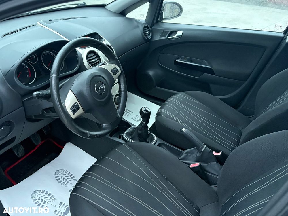 Opel Corsa 1.2 16V Enjoy - 7