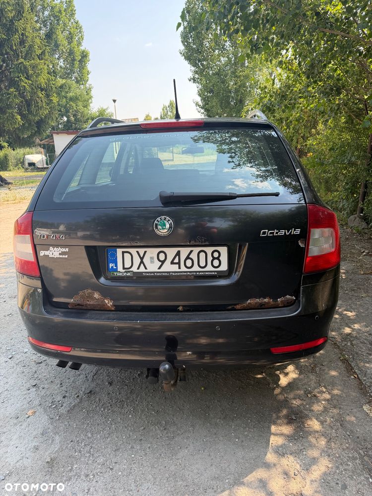 Skoda Octavia Scout 2.0 TDI DPF DSG - 6