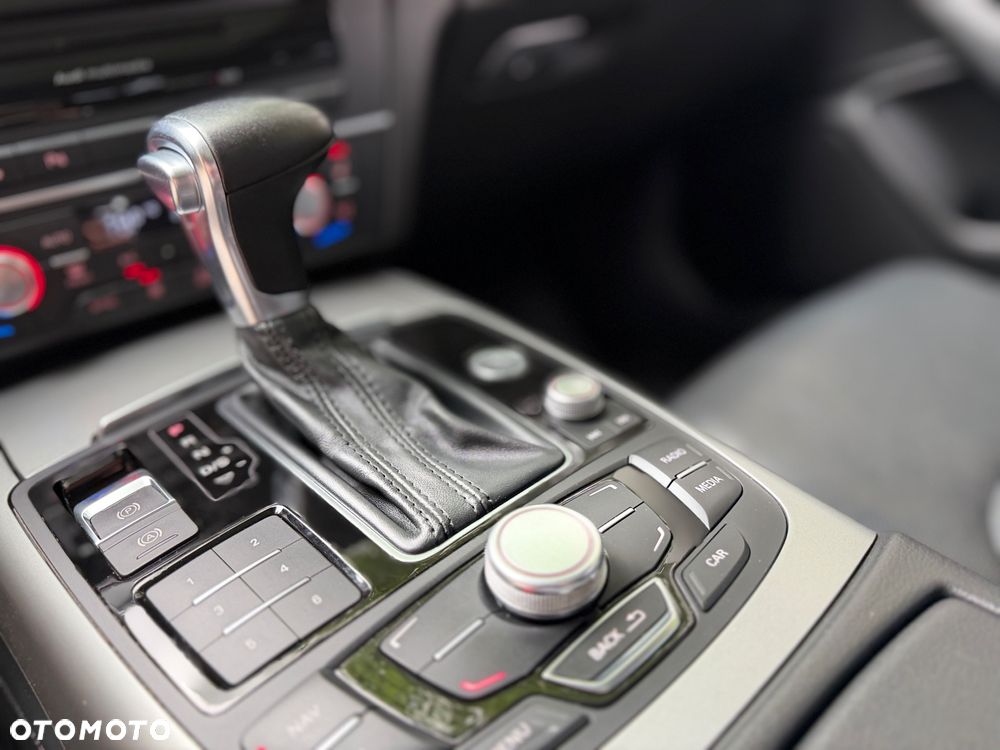 Audi A6 Avant 2.0 TDI Ultra DPF S tronic - 24