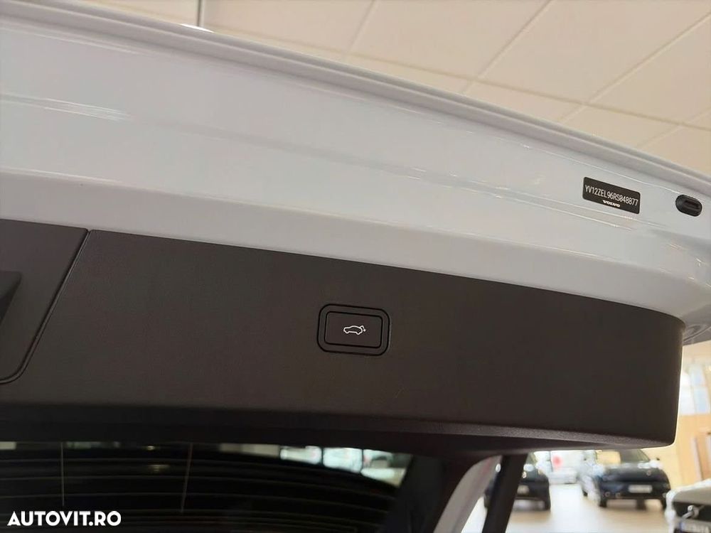 Volvo EX30 Single Motor Extended Range RWD Plus - 15