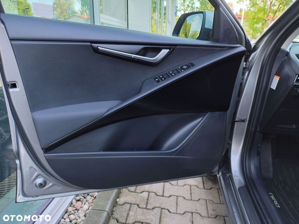 Kia Niro 1.6 GDI Hybrid M - 10
