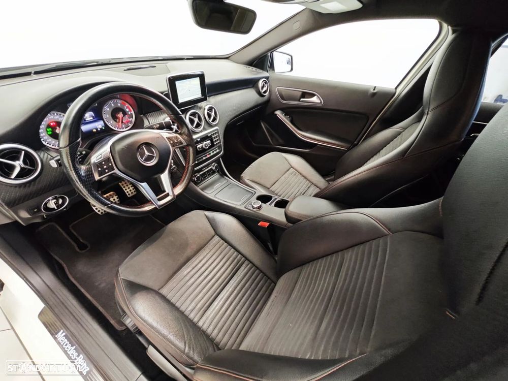 Mercedes-Benz A 180 (BlueEFFICIENCY) 7G-DCT AMG Sport - 24