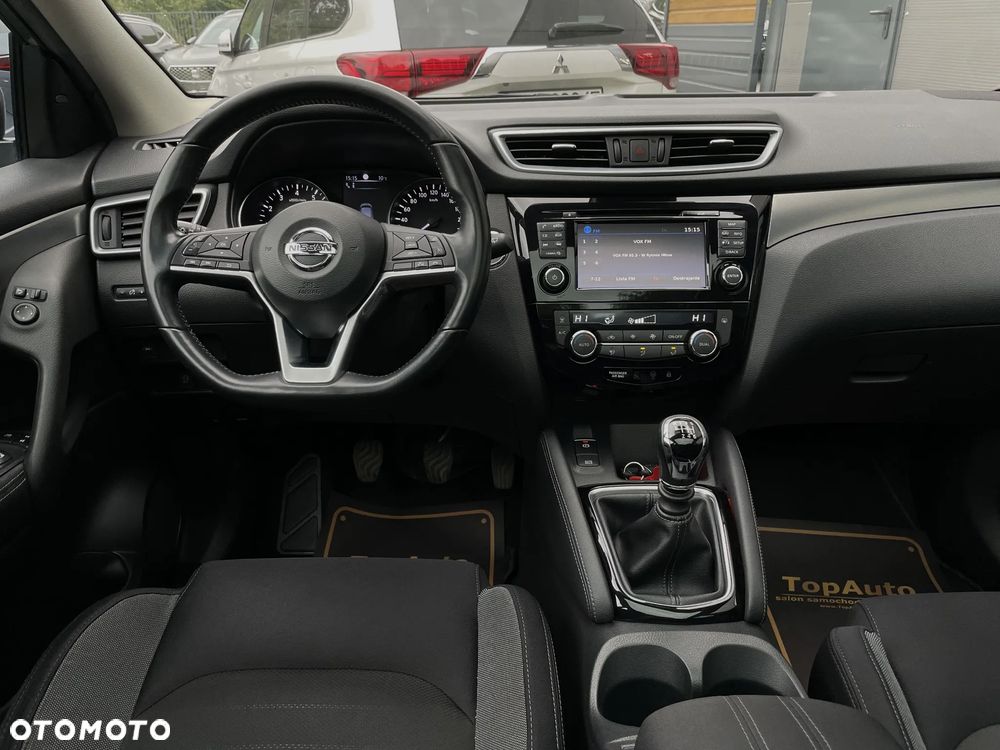 Nissan Qashqai 1.6 DIG-T N-Connecta - 33
