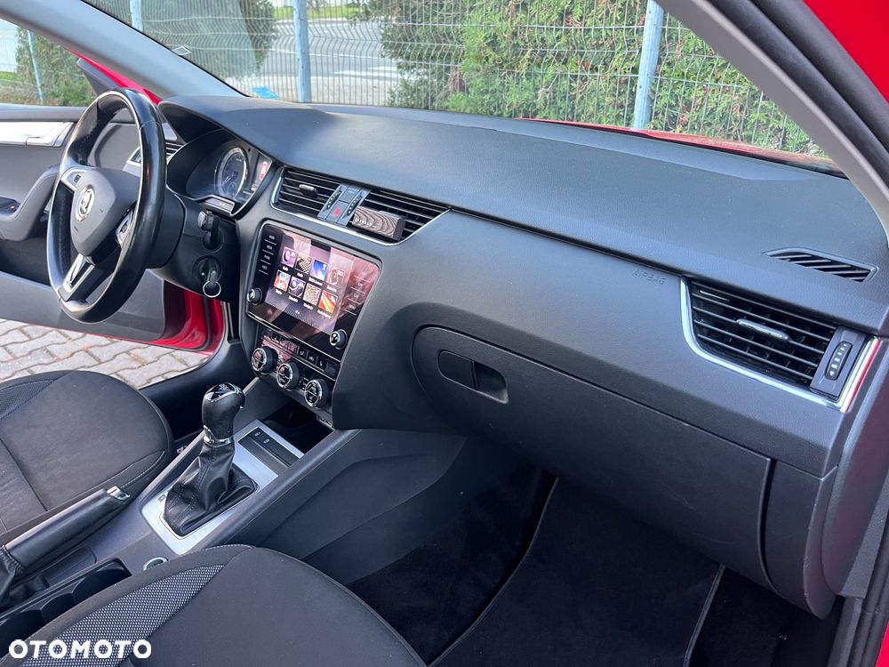Skoda Octavia 1.6 TDI DSG Ambition - 13