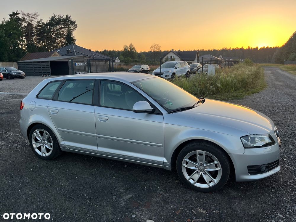 Audi A3 Sportback 1.6 Attraction - 3