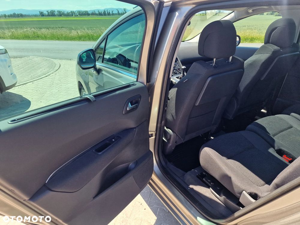 Peugeot 5008 1.6 HDi Premium - 23