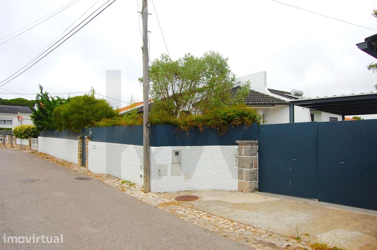 Moradia Isolada T2 + 1 Totalmente Renovada em Colares - Mucifal - Grande imagem: 2/60