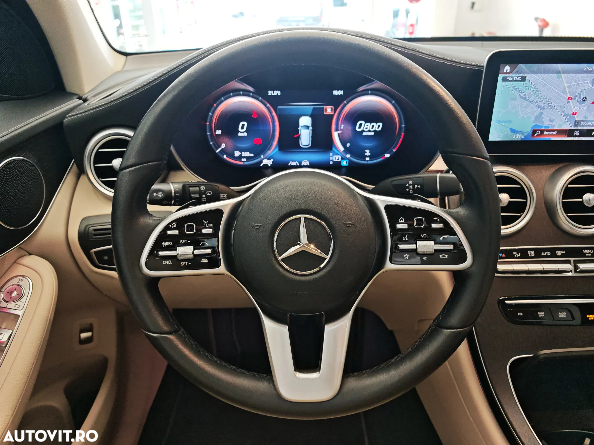 Mercedes-Benz GLC 300 d 4MATIC - 8