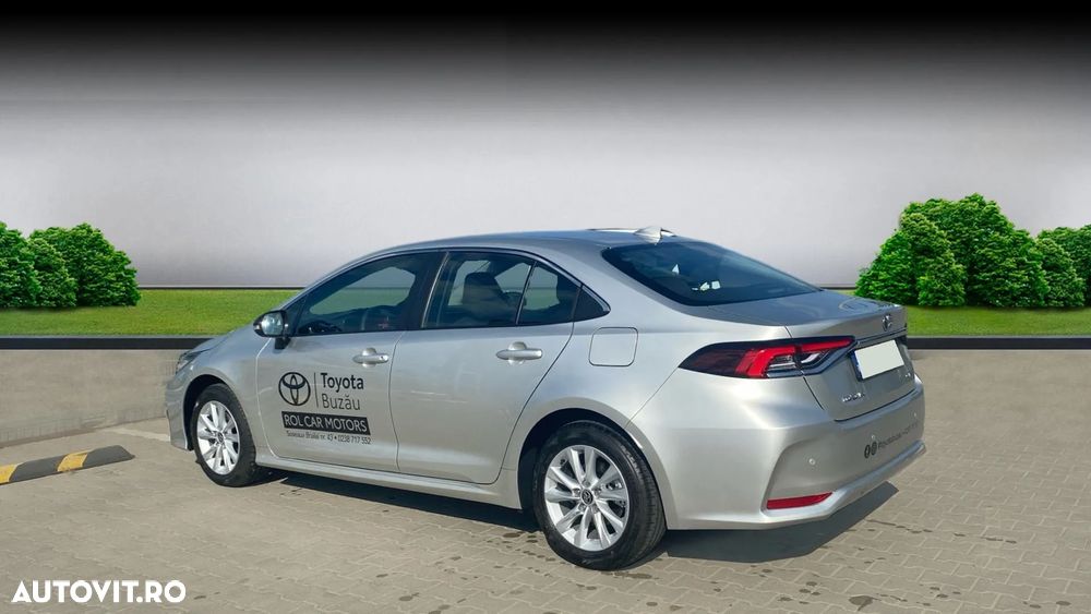 Toyota Corolla 1.8 HSD Business - 3