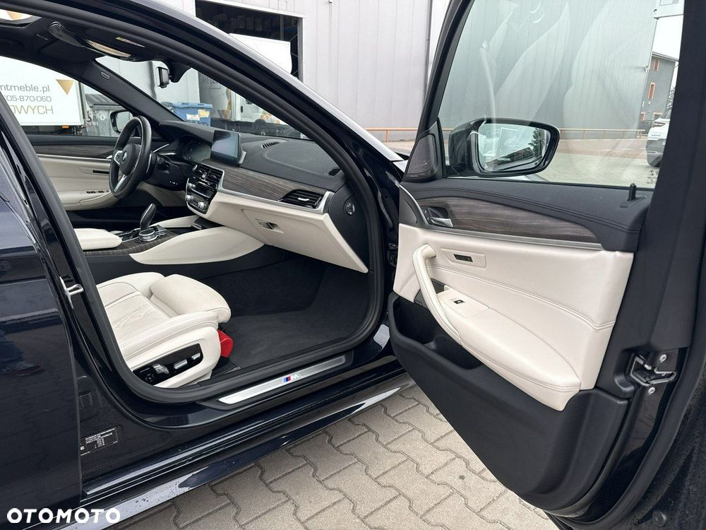 BMW Seria 5 520d xDrive M Sport sport - 20