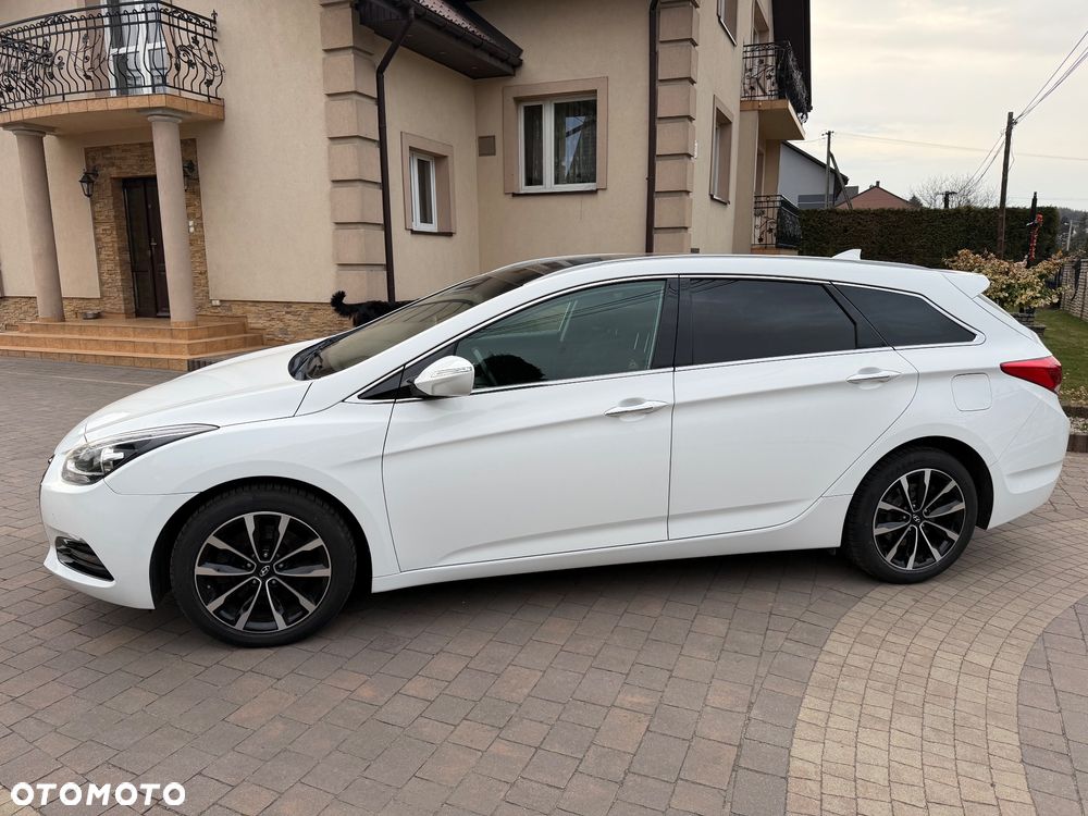 Hyundai i40 Kombi 1.7 CRDi DCT Premium - 12