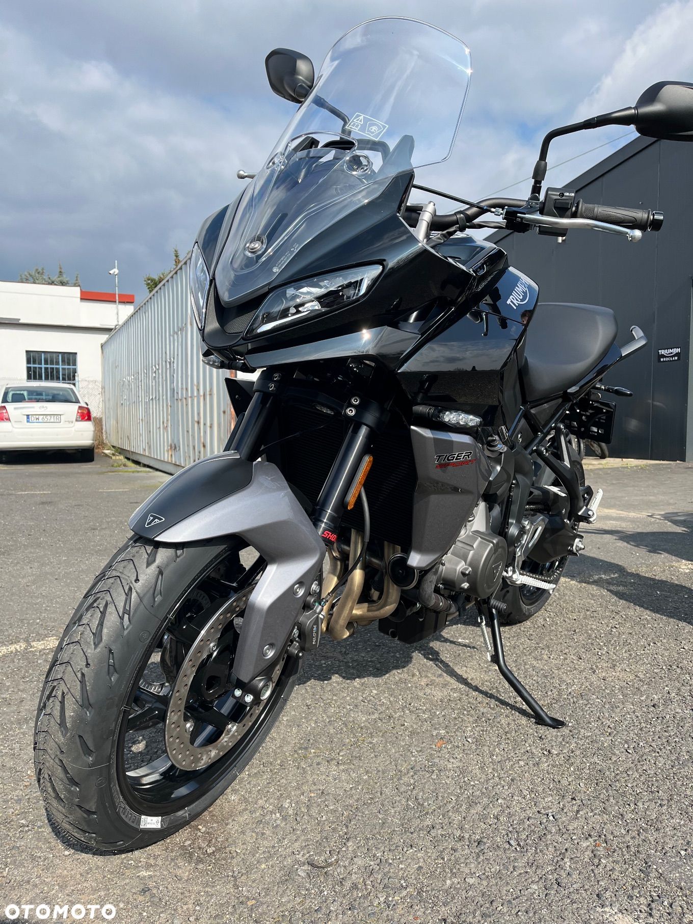 Triumph Tiger - 1