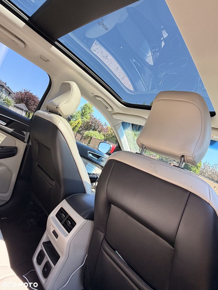 Ford Edge 2.0 TDCi Twin-Turbo 4WD Titanium - 11