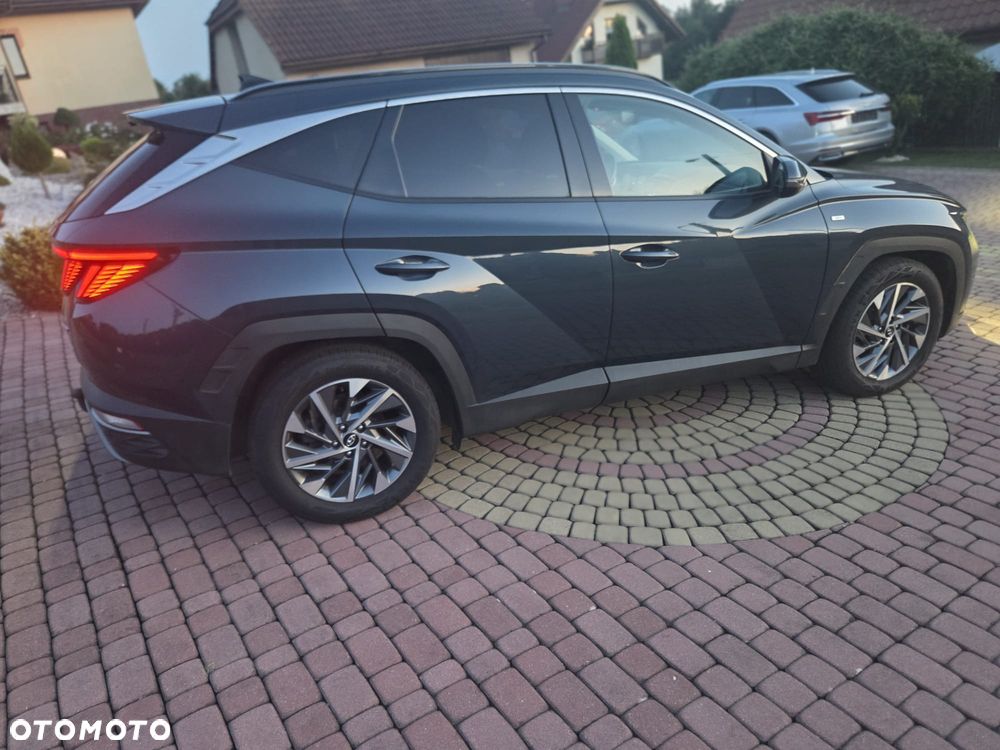 Hyundai Tucson 1.6 CRDi 48V-Hybrid 4WD DCT Select - 27